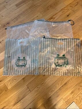 4 Masters bags